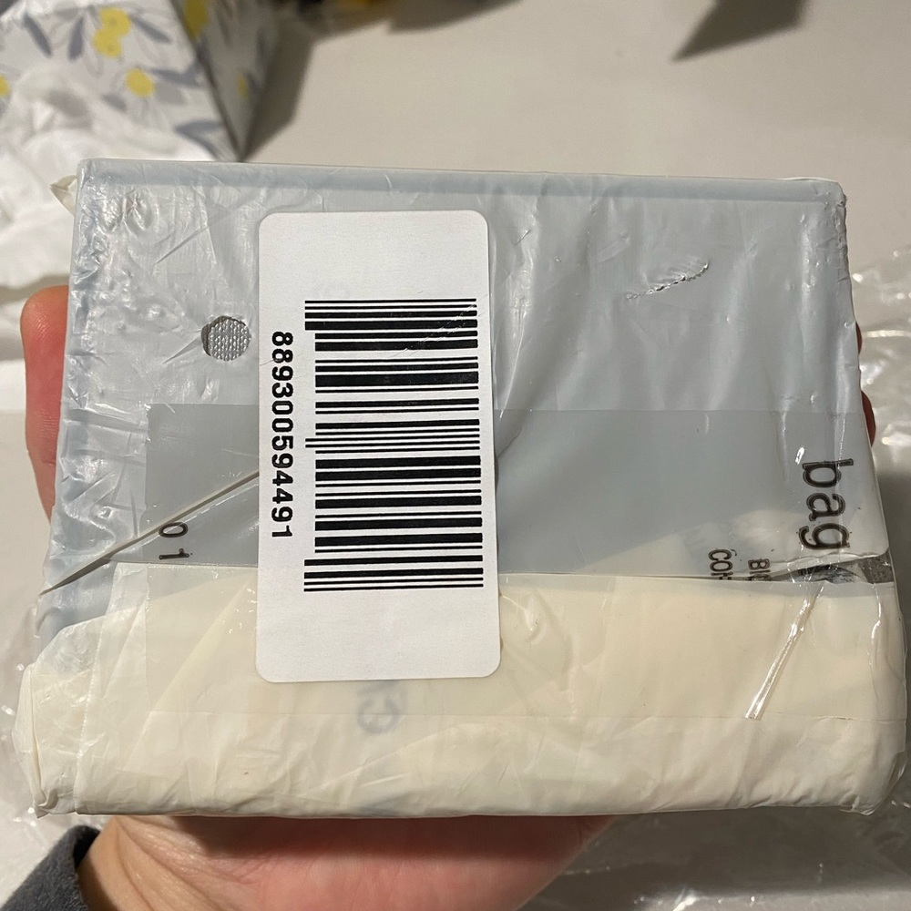 Balenciaga men’s cash card holder in black grain calfskin white logo - Picture 5 of 6